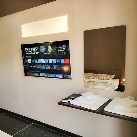 Lux * Genua